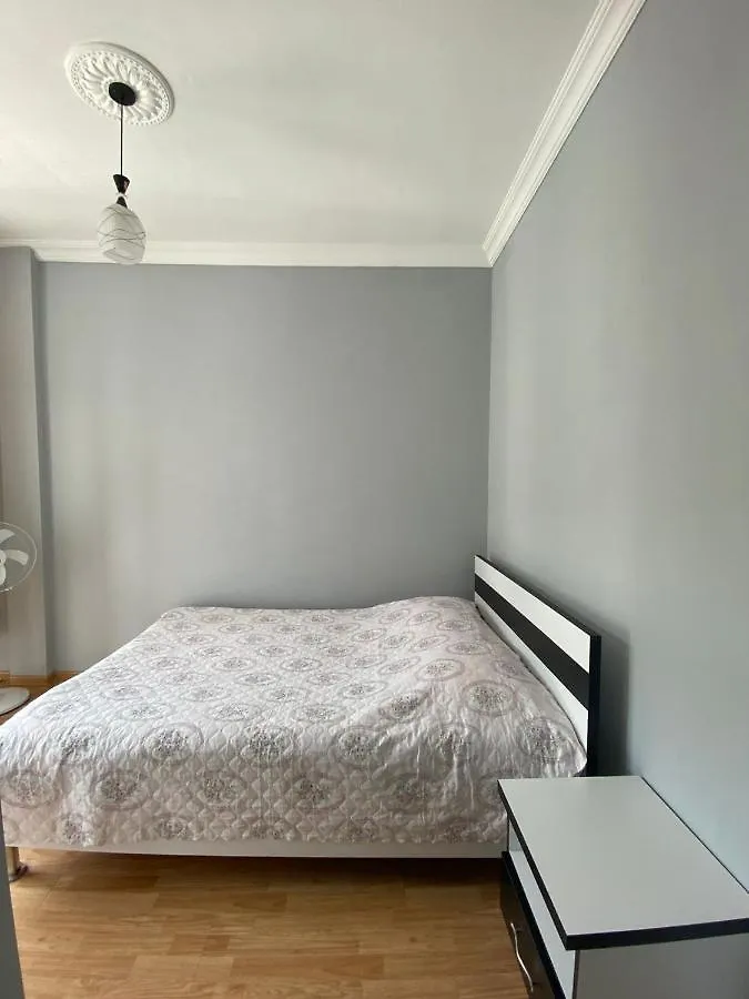 Temo'S Guest House In Квариати