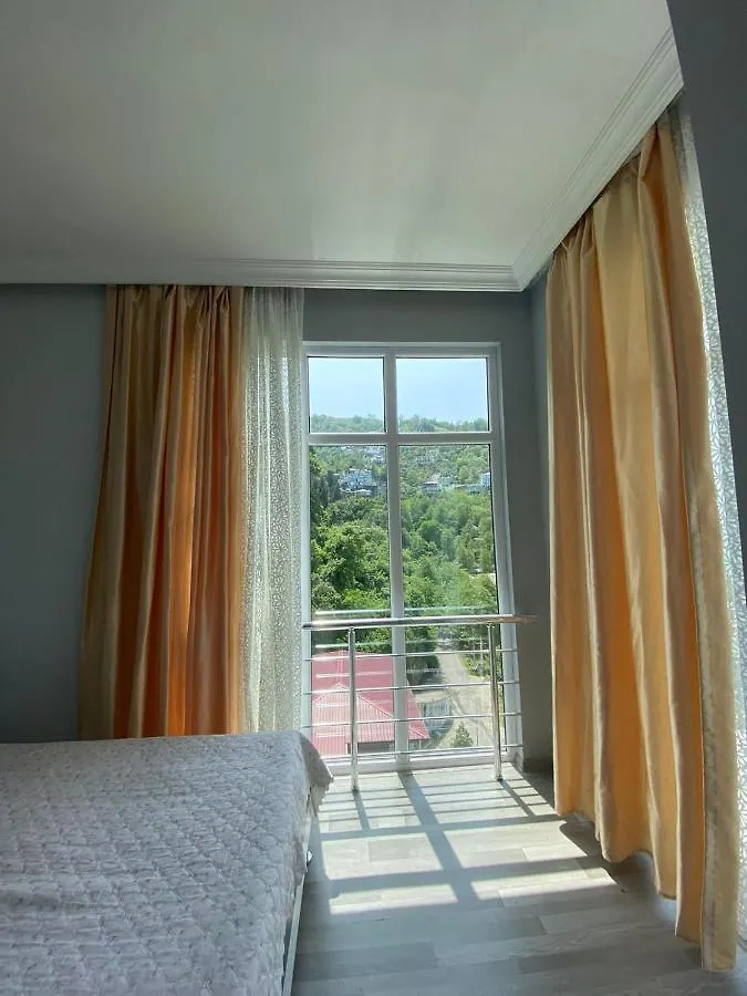 Temo'S Guest House In Квариати